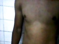 Renan: Naked In Public Bathroom