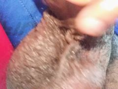I smeared my black balls with lubricant, come help me, it's all lubricated, there are more videos like this, come be par
