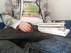 College guy stops learning to cum a lot on himself.