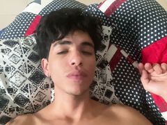 WATCH HOW THIS COLOMBIAN GETS ALL THE MILK OUT OF HIS HUGE COCK