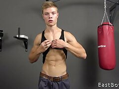 Muscle Flex - Casting 20 - Leo Jonasson